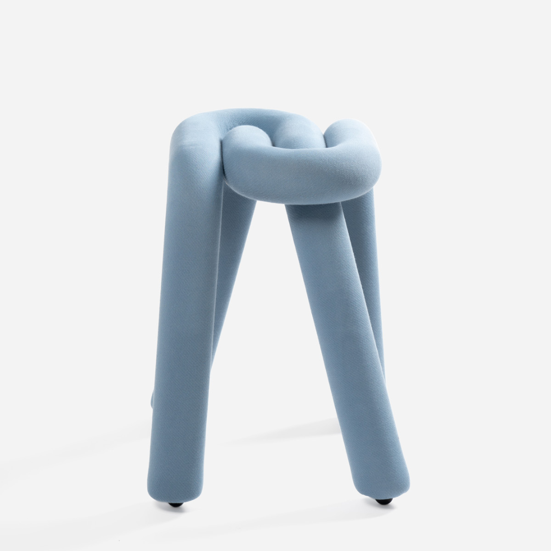 Tabouret Bold en métal – bleu ciel — Joruniq