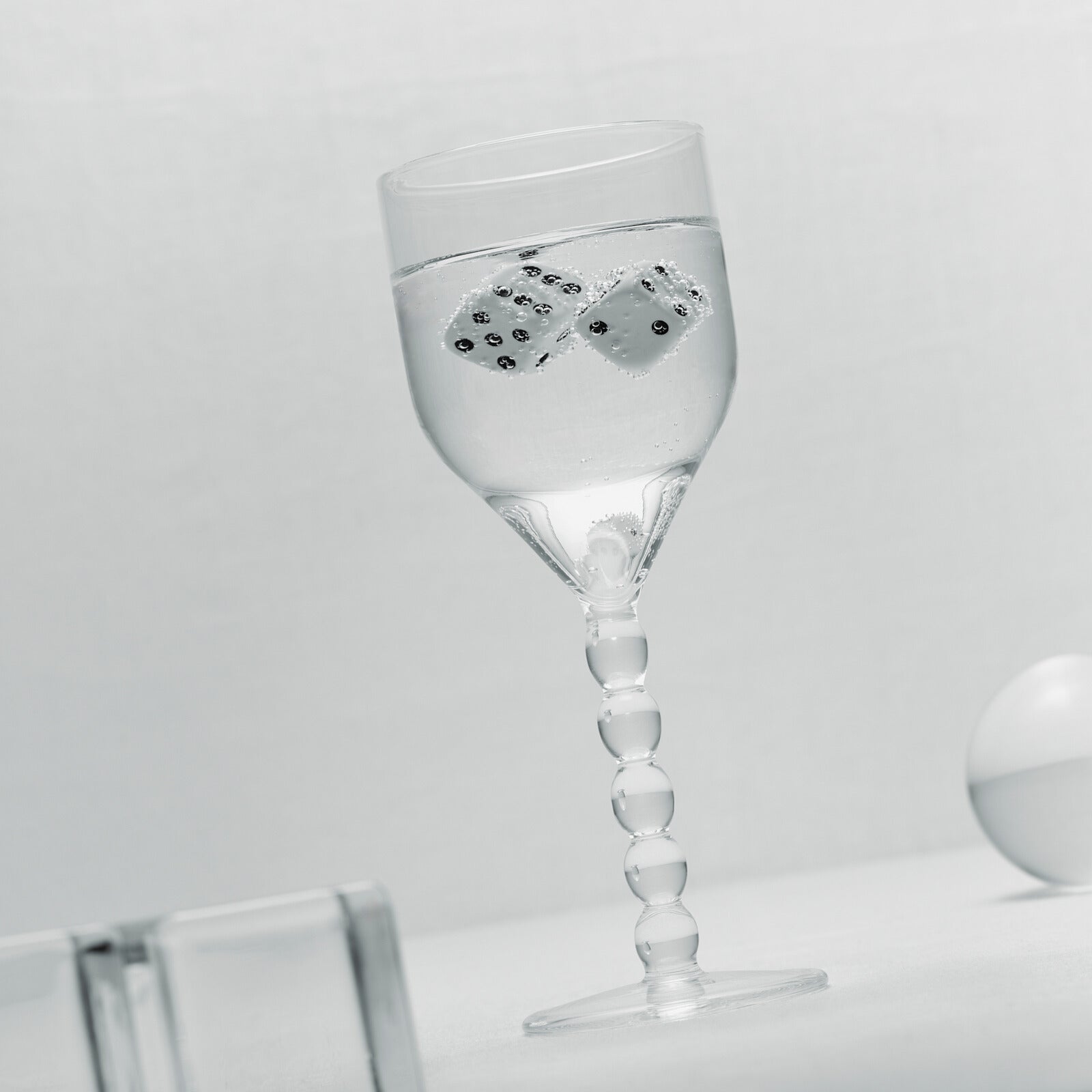 Lot de 2 verres à vin Perle en borosilicate – transparent — Joruniq