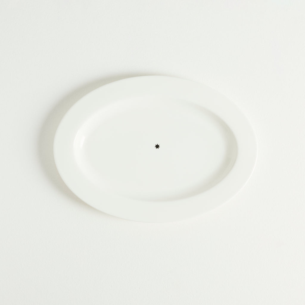 Grand plat de service Étoile en porcelaine – blanc — Joruniq