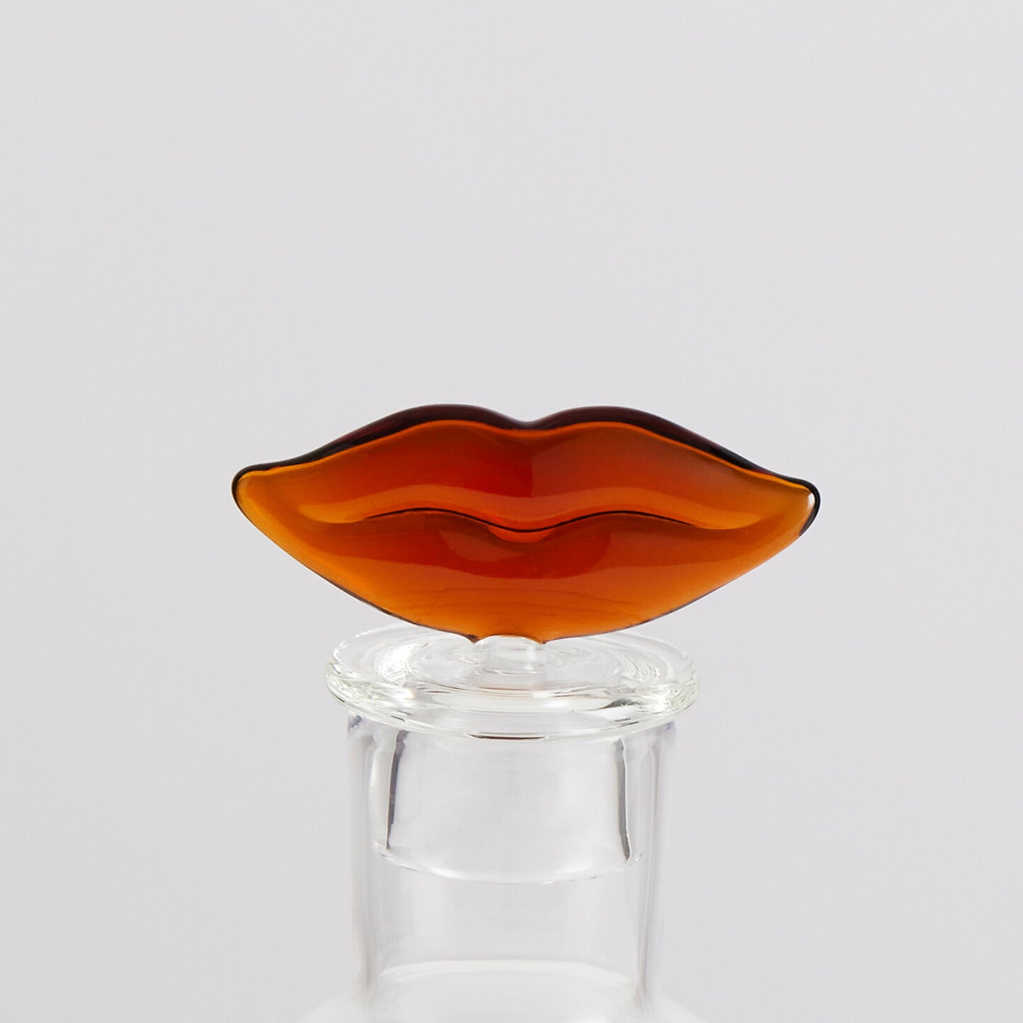 Bouchon de carafe Bisous en verre – ambre et transparent — Joruniq