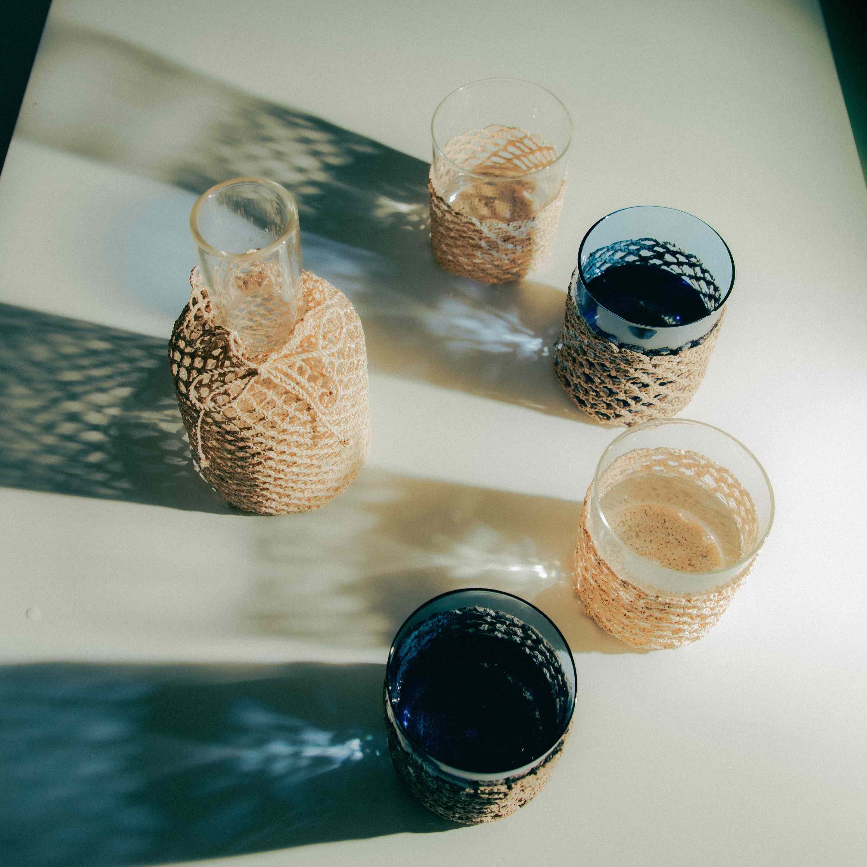 Lot de 2 gobelets Palamós en verre et raphia — Joruniq