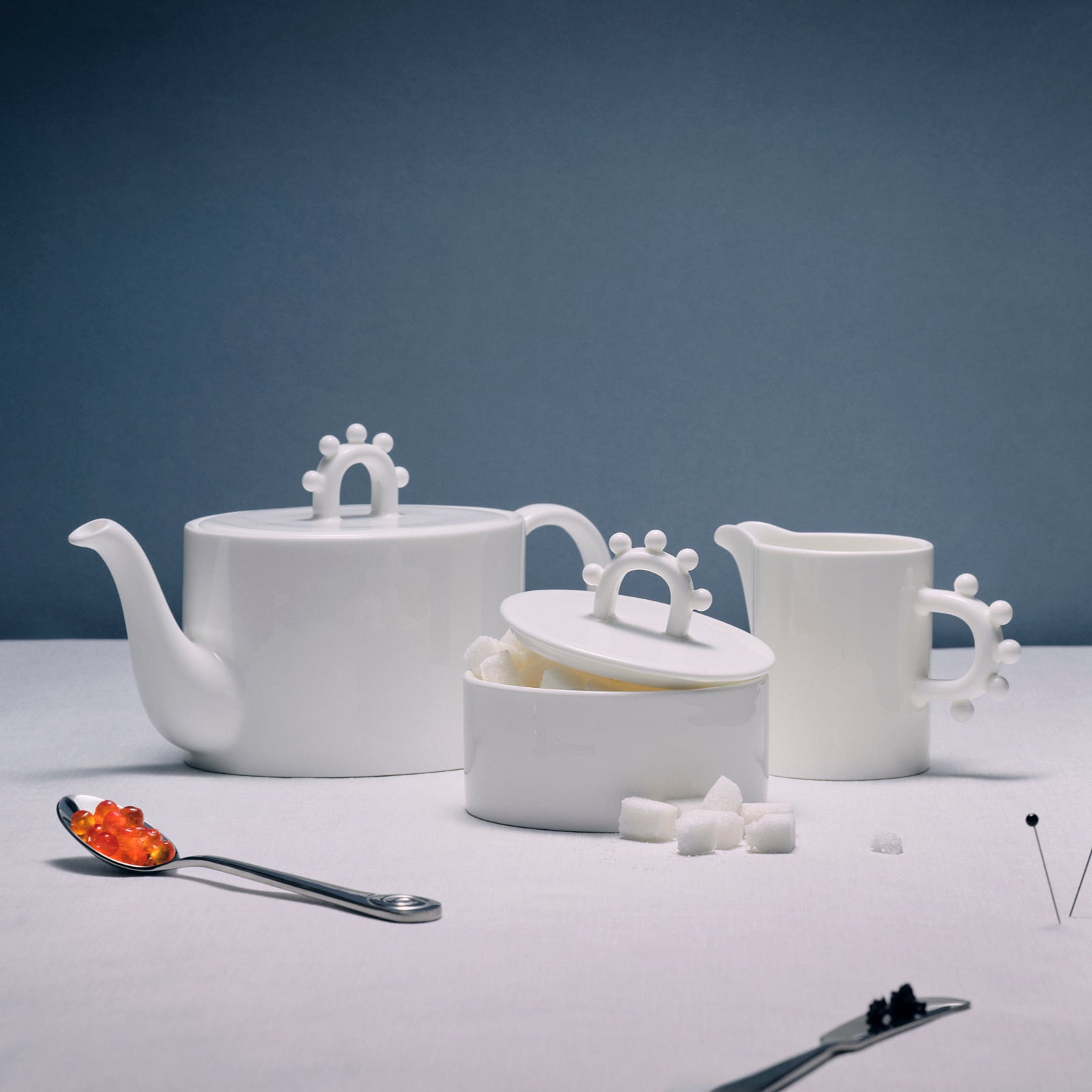 Pot à lait Pomponette en porcelaine – blanc — Joruniq
