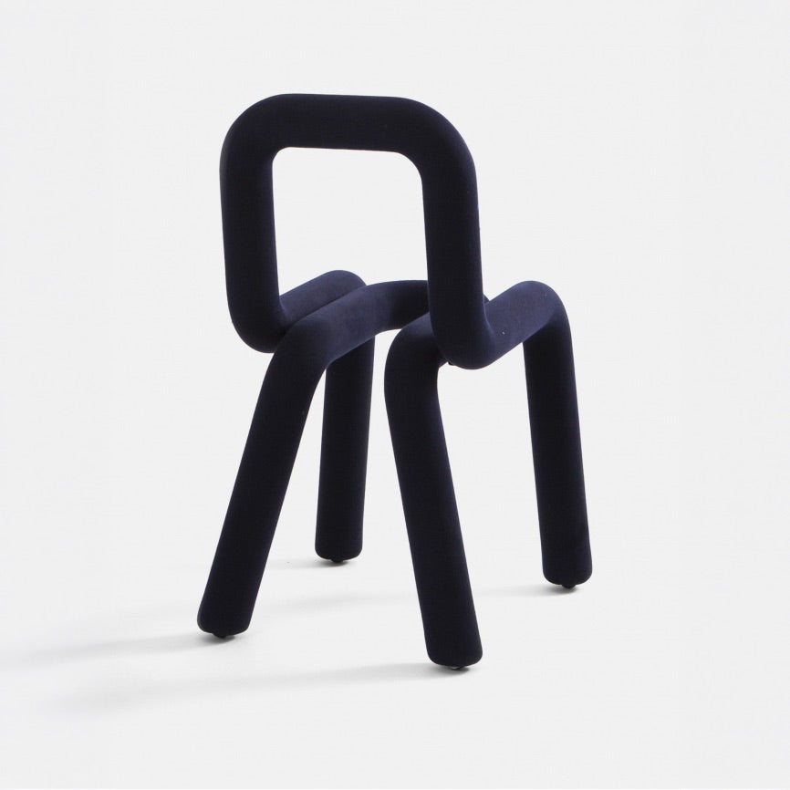 Chaise Bold en métal – bleu marine — Joruniq