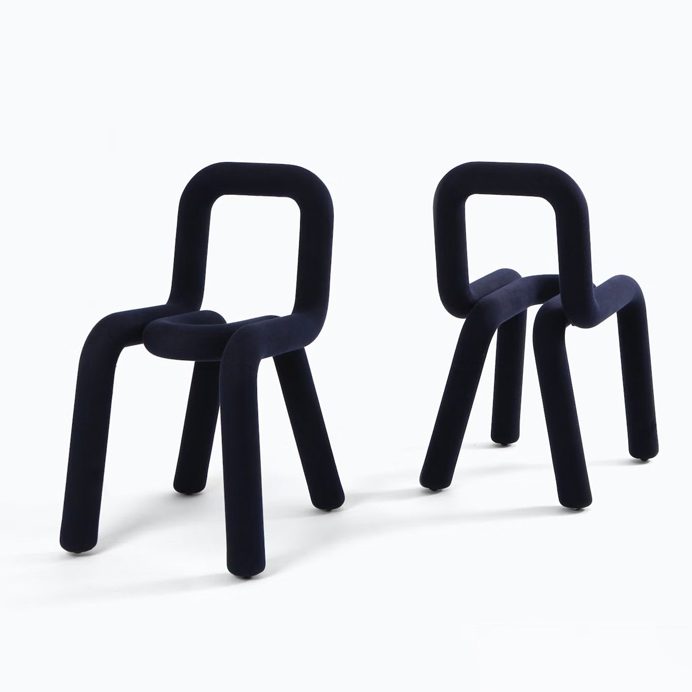 Chaise Bold en métal – bleu marine — Joruniq